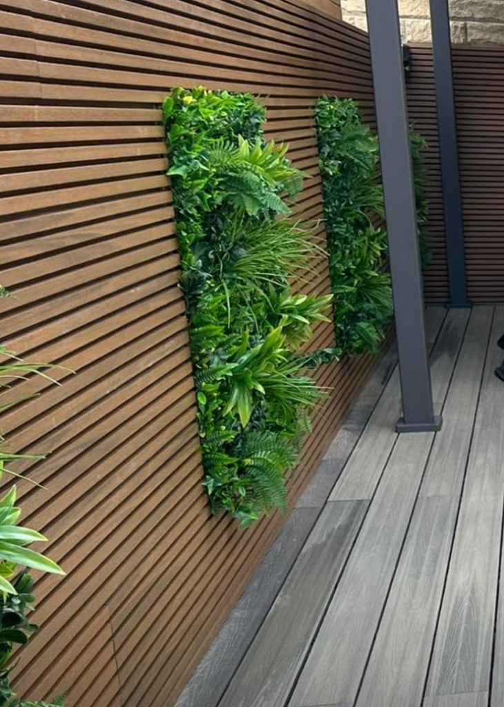 Composite Decking, Composite Fencing & Porcelain Patio - photo 2