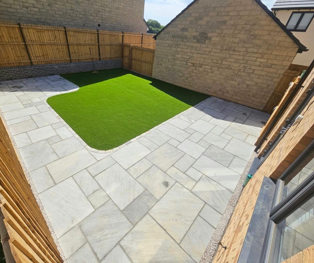 Indian Sandstone Paving & Artificial Grass - photo 2